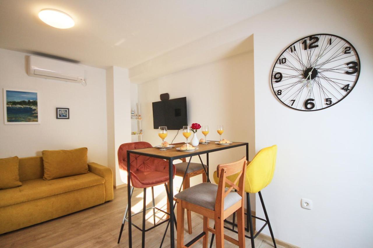 Lanterna Apartment *