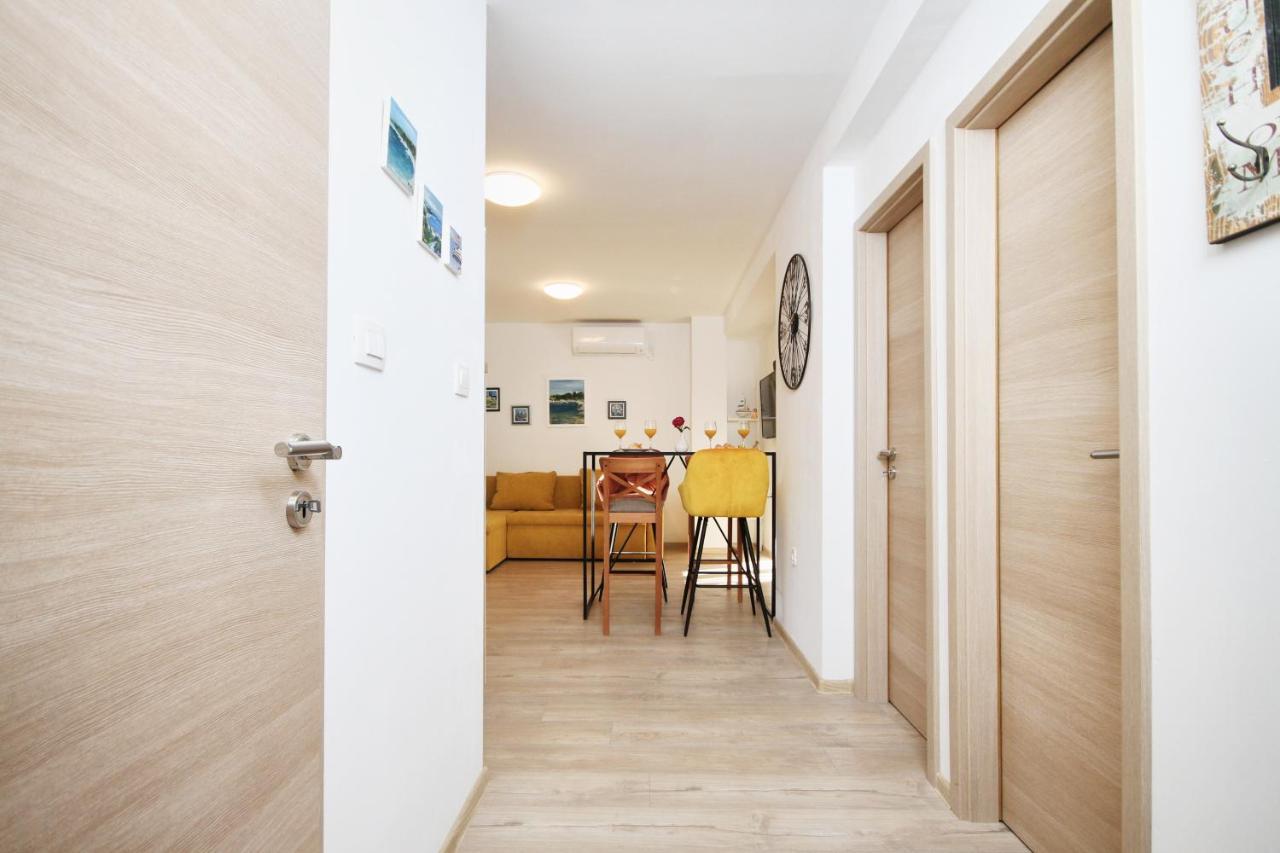 Apartment Lanterna *